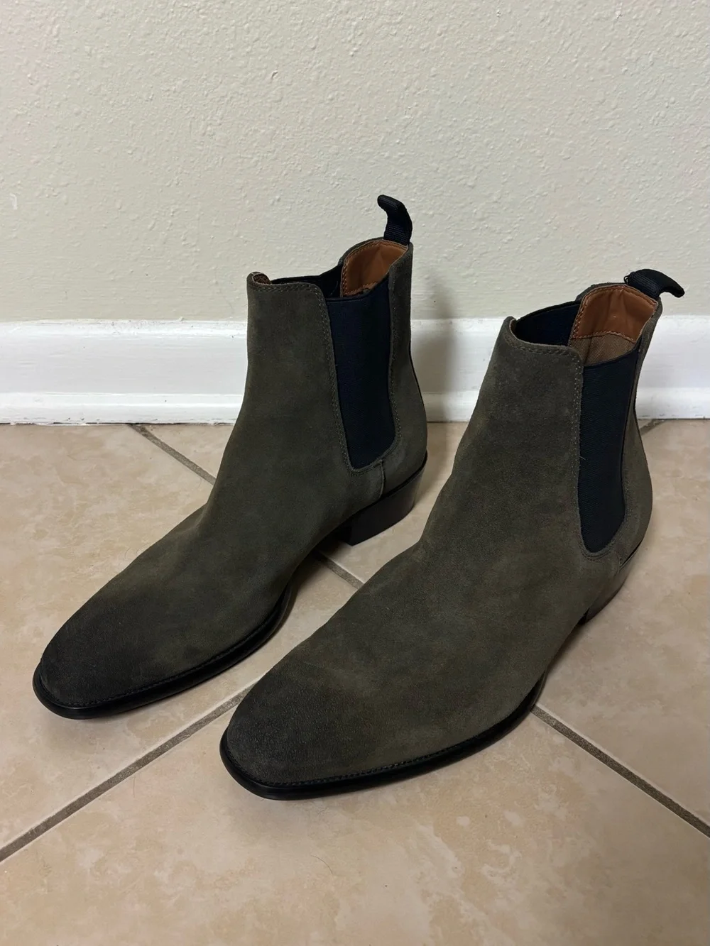 Aldo Men's Suede Chelsea Boots in Brown Men’s Size 8